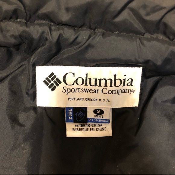 ❌  SOLD ❌ Columbia Black Down Vest Y2k - Picture 5 of 11